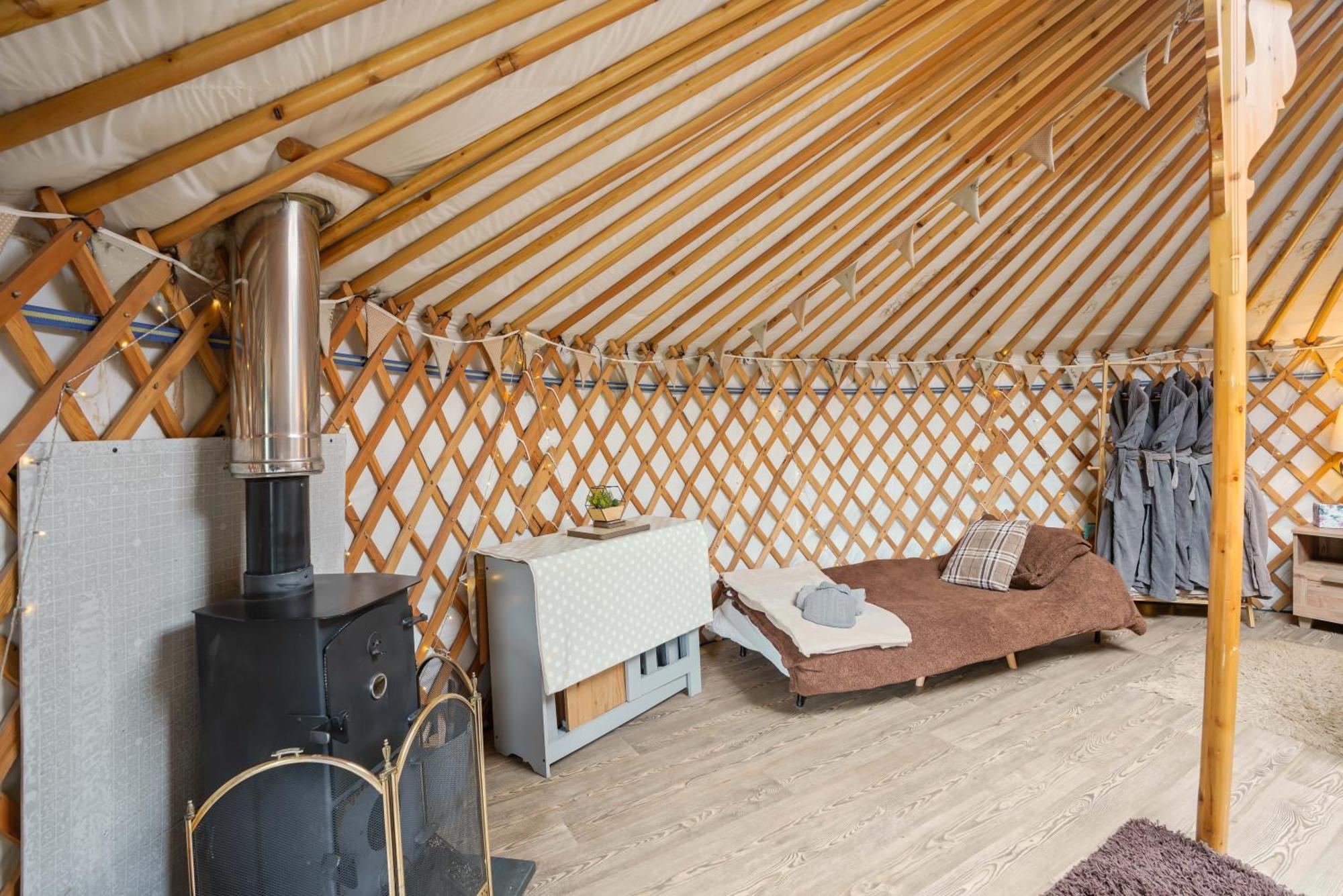 מלון Great Ellingham Glamp And Tipple Ltd מראה חיצוני תמונה